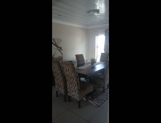 4 BEDROOM FREEHOLD FOR SALE IN NCANDU PARK